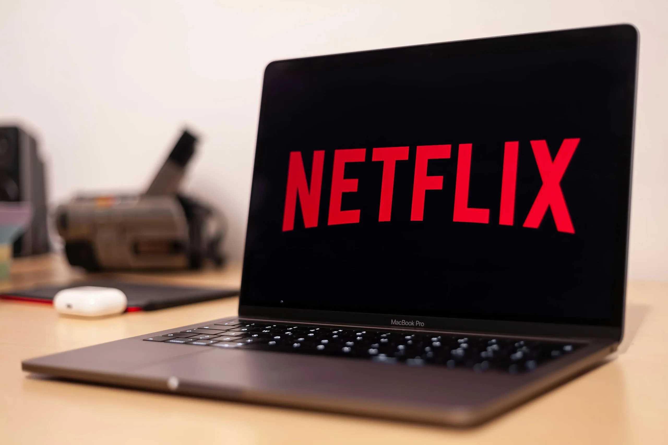 How to Earn Money by Watching Netflix